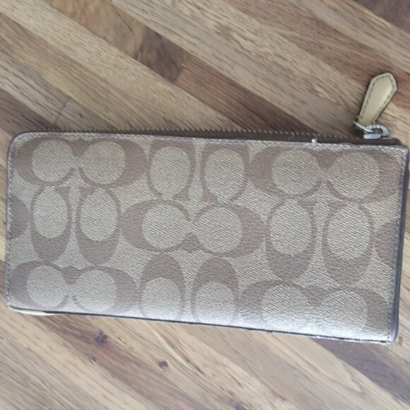 Coach Peyton Signature Slim Zip Wallet - Khaki /Gold - Picture 3 of 13